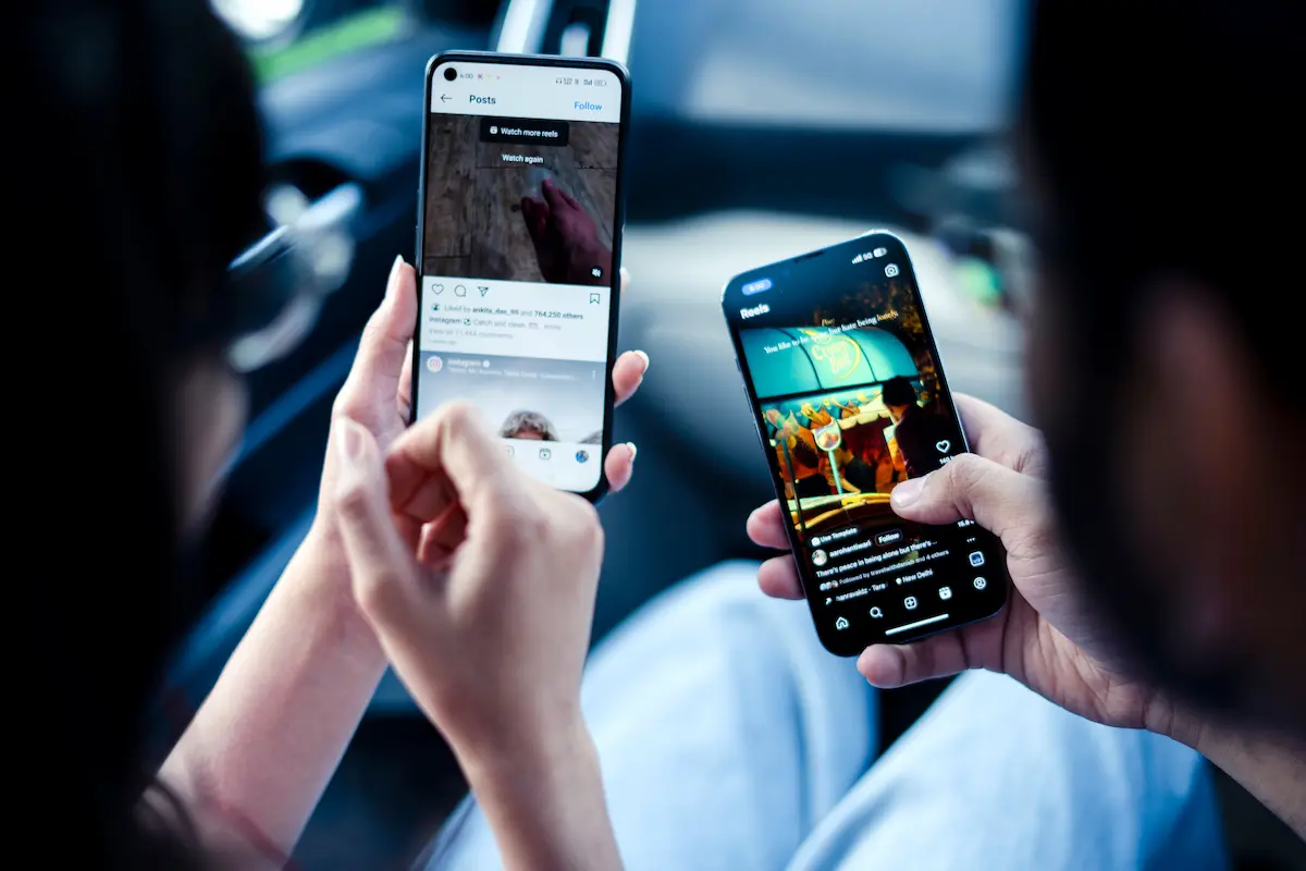 iPhone et Android côte à côte